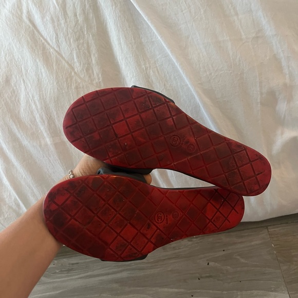 Vintage Striped Chanel Sandals - Picture 3 of 4